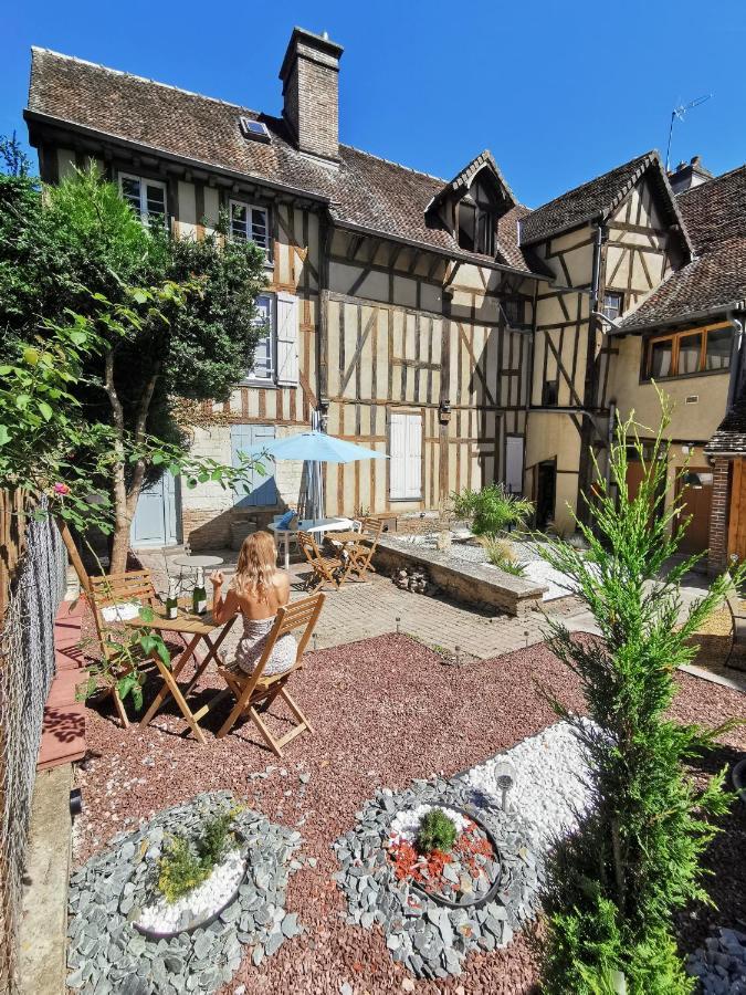 Le Spa De La Cathedrale - Jacuzzi - Sauna - Champagne - Netflix - Wifi Troyes Extérieur photo